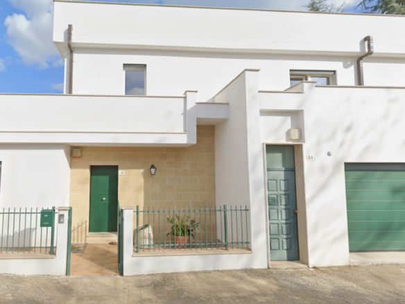 Luxury 2 Bed Townhouse for Sale In Bernalda Italy