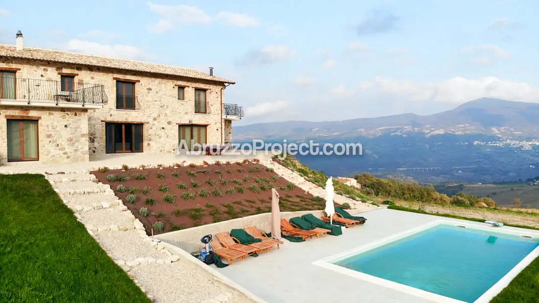 Luxury 5 Bed Villa For Sale in Torricella Peligna Chieti Abruzzo Italy