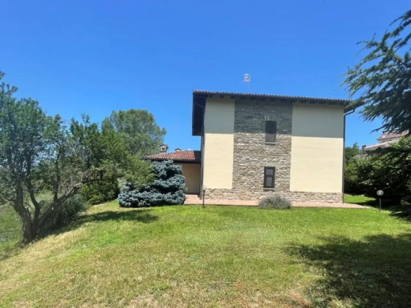Excellent 5 Bed Stone Villa for Sale In Tagliolo Monferrato Italy