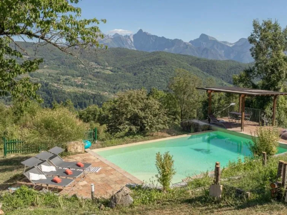 Luxury 7 Bed Villa For Sale In Fivizzano Tuscany Italy