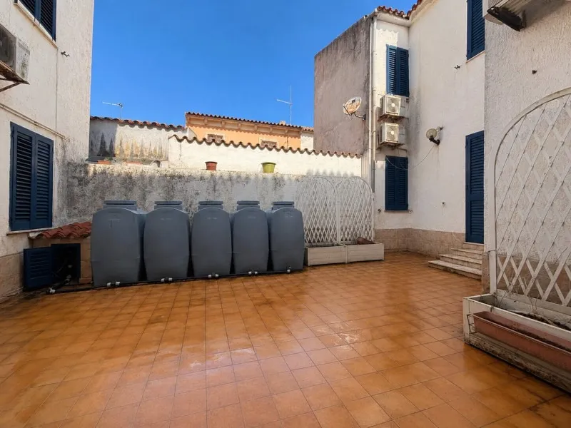 Stunning 8 bed Townhouse for Sale In Santa Teresa Gallura Sardinia Italy