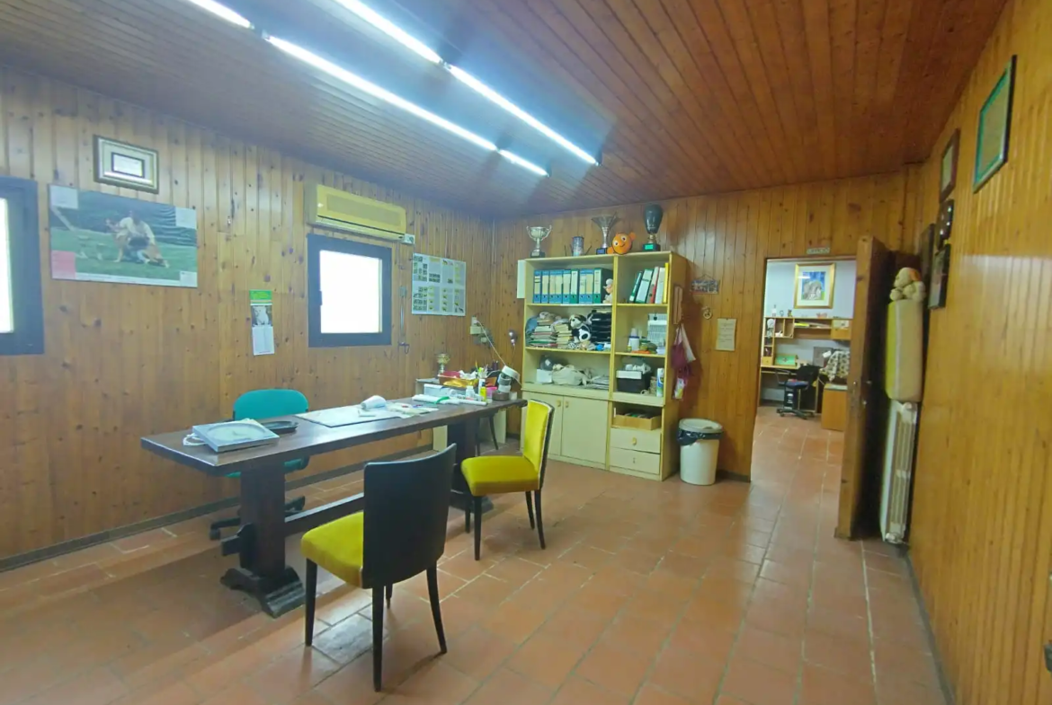 Luxury Estate & Canine Business for Sale In Terranuova Bracciolini Tuscany Italy