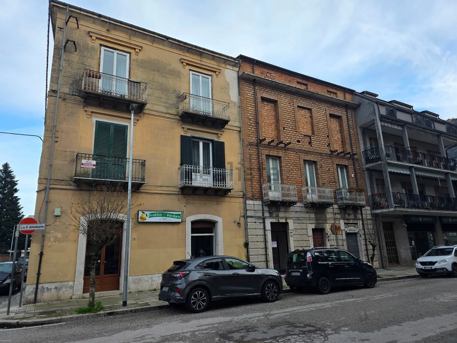 Estate of 5 Separate Properties for Sale In Bojano Molise Italy