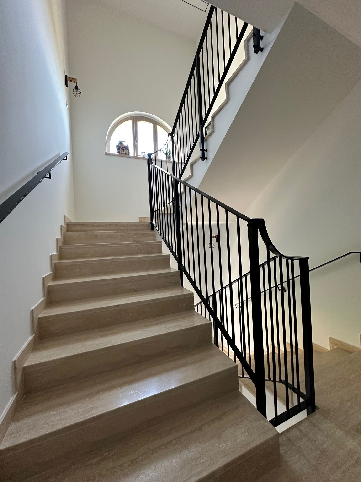 Luxury 5 Bed Villa for Sale In Tortoreto Italy