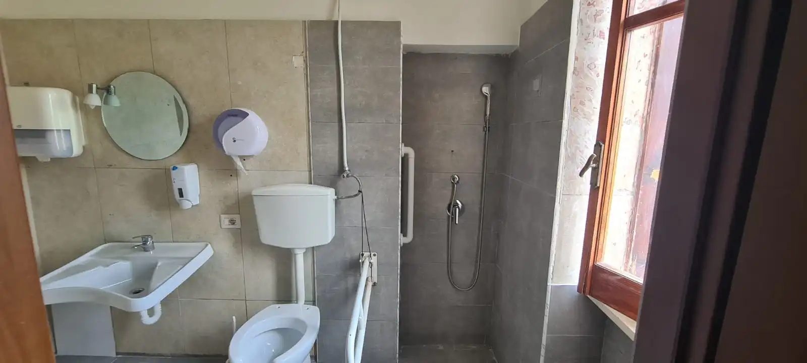 Excellent 5 Bed Villa for Sale In Alife Caserta Italy