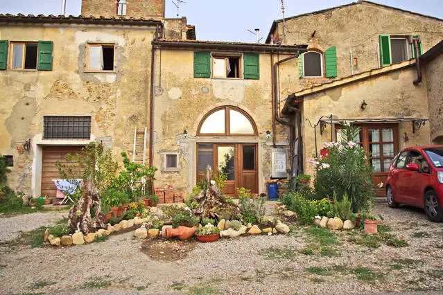 Studio for Sale In Barberino Tavarnelle Florence Italy