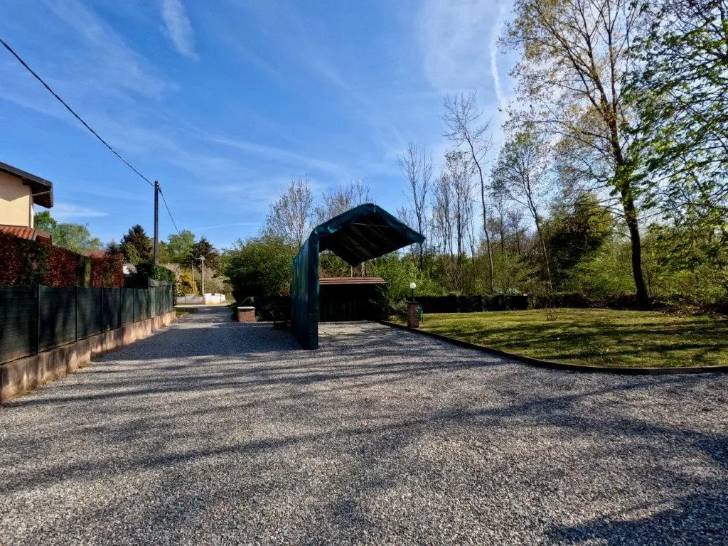 Stunning 4 Bed Villa For Sale in Cureggio Novara Italy