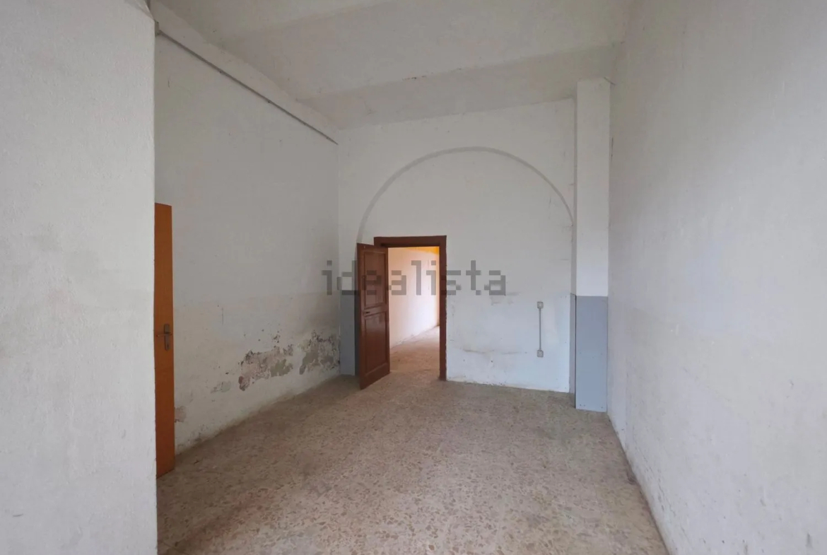 Estate of 5 Separate Properties for Sale In Bojano Molise Italy