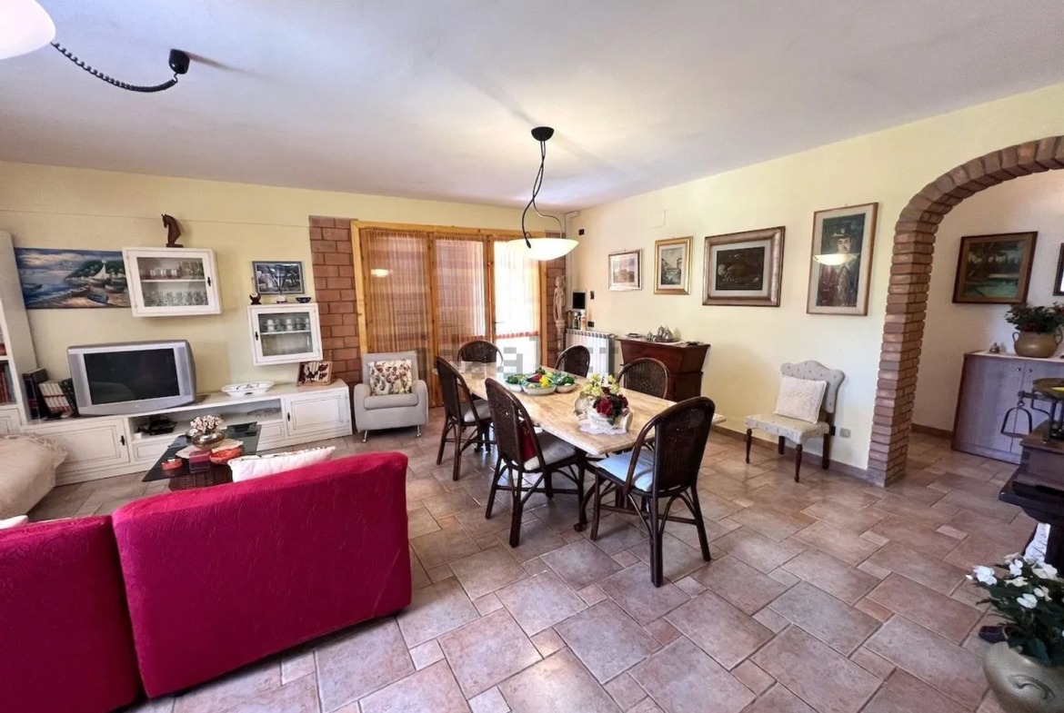 Excellent 3 Bed Villa for Sale In Via Chiusagrande Campiglia marittima Italy
