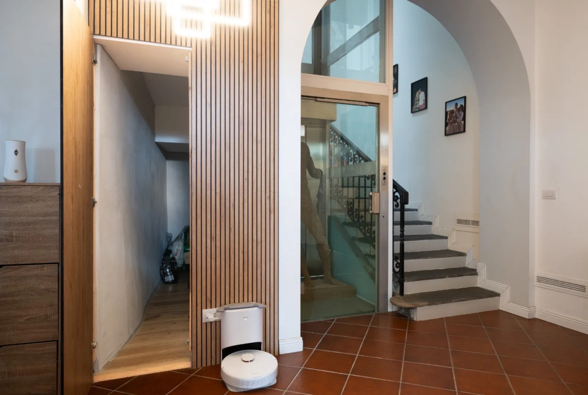 Excellent 4 Bed House for Sale In Fino Mornasco Lake Como Italy