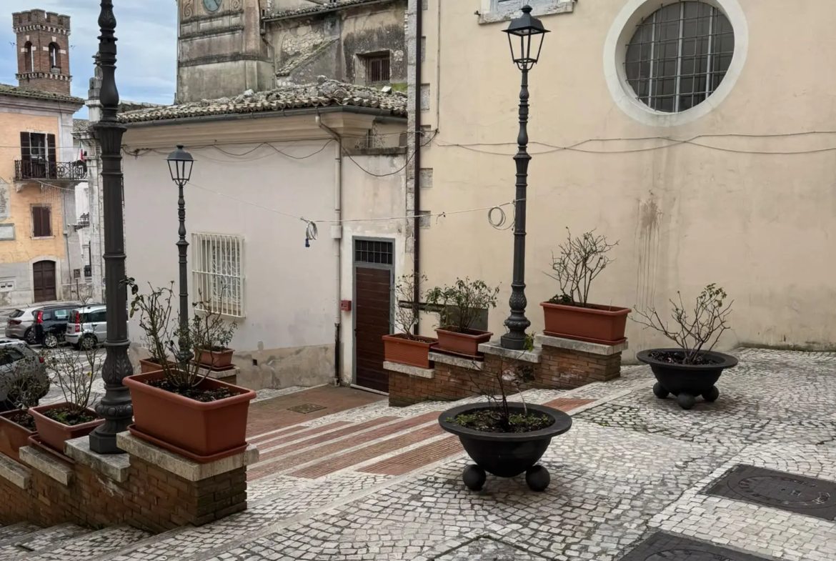 Excellent 3 Bed Apartment for Sale In Veroli Lazio Italy