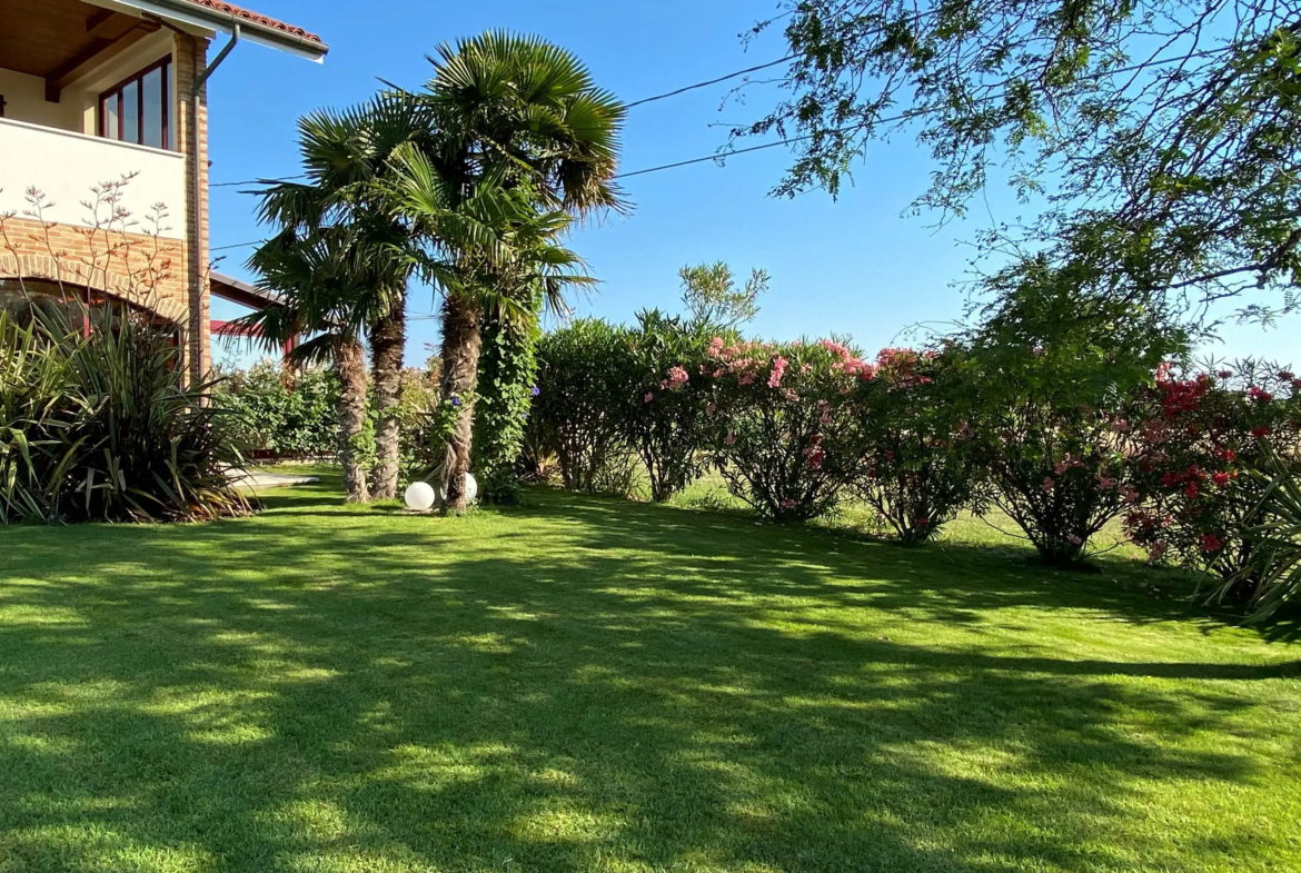 Luxury 10 Bed Villa for Sale in Fano Le Marche Italy