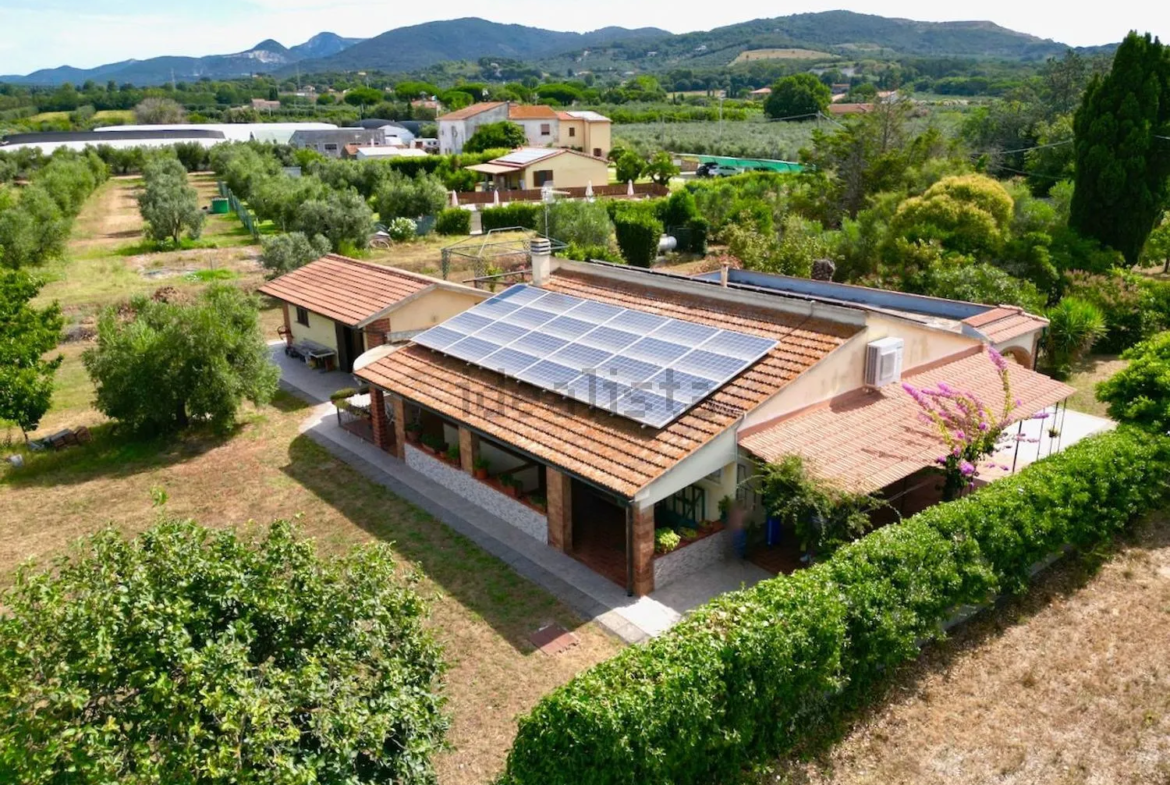 Excellent 3 Bed Villa for Sale In Via Chiusagrande Campiglia marittima Italy