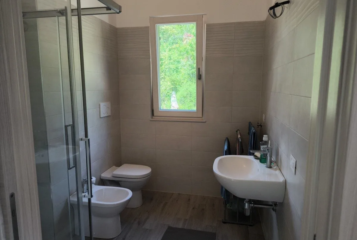 Excellent 3 Bed Country House for Sale In Gualdo Macerata Marche Italy