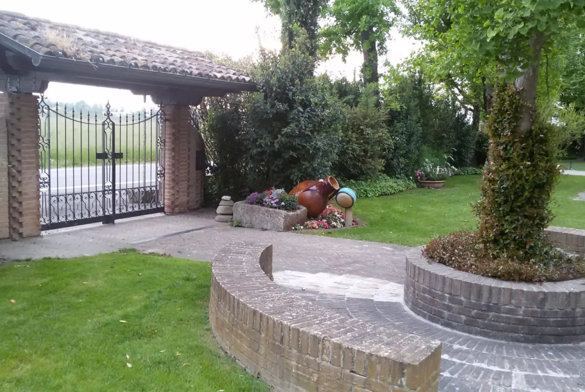 Luxury 8 Bed Estate for Sale In Forli Italy