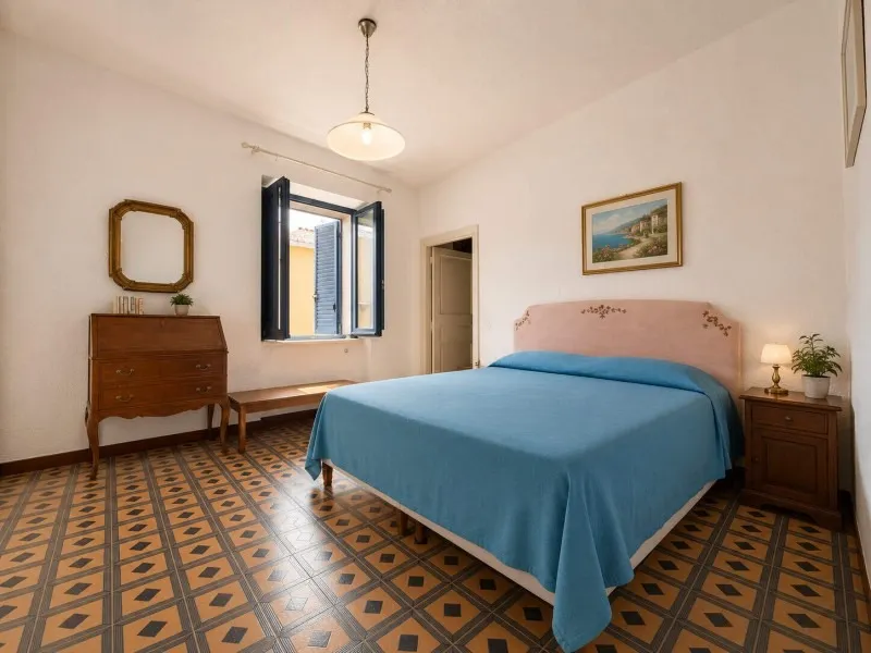 Stunning 8 bed Townhouse for Sale In Santa Teresa Gallura Sardinia Italy