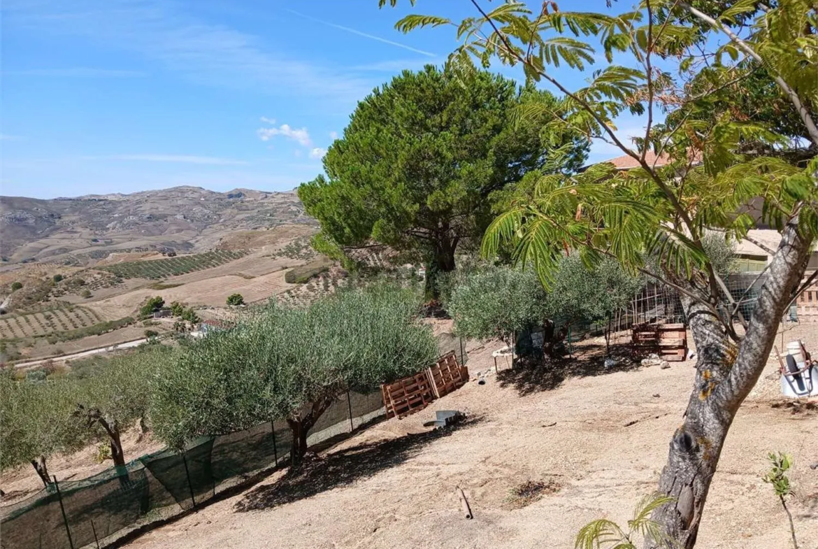 Stunning 3 bed Villa for Sale In Alessandria della Rocca Platani Hills, Agrigento Sicily Italy