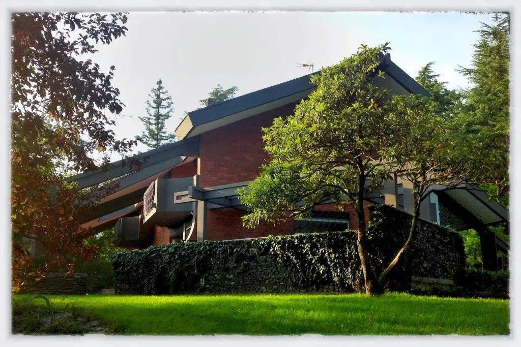 Luxury 5 Bed Villa For Sale in Almese Turin Italy