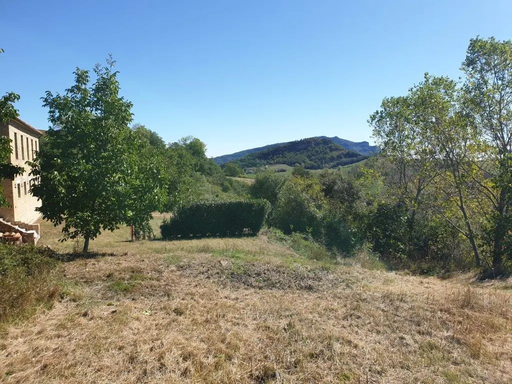 5 Bed Renovated Farmhouse For Sale In Palmiano Marche Italy