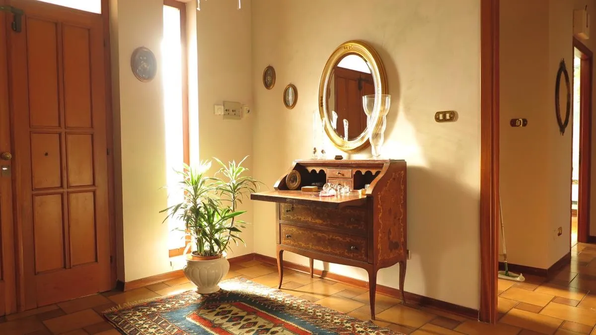 Stunning Villa Split into 2 Apartments For Sale in Monti di Licciana Nardi Tuscany Italy