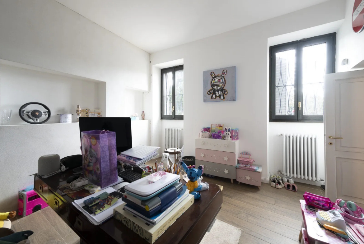 Excellent 4 Bed House for Sale In Fino Mornasco Lake Como Italy