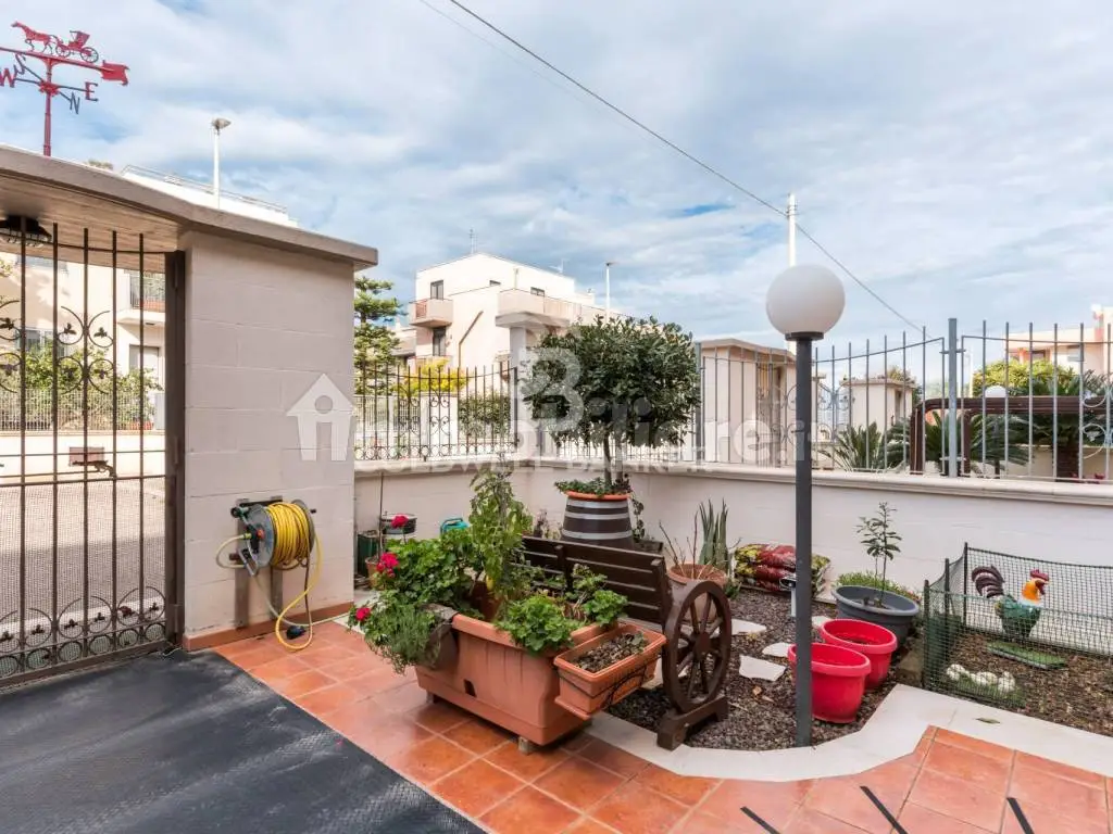 Excellent 3 Bed Terraced House for Sale In MOLA DI BARI Puglia Italy