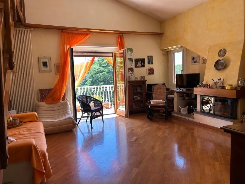 Excellent 2 Bed Penthouse Apartment for Sale In Ariccia Rome Italy