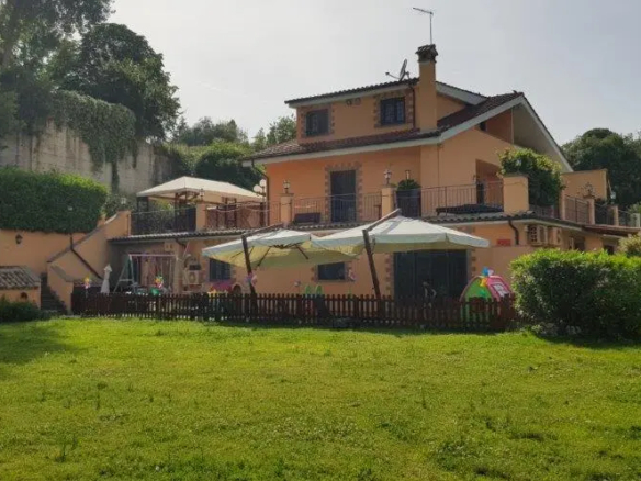 Stunning 4 bed Villa For Sale in National park of Veio Rome Lazio Italy