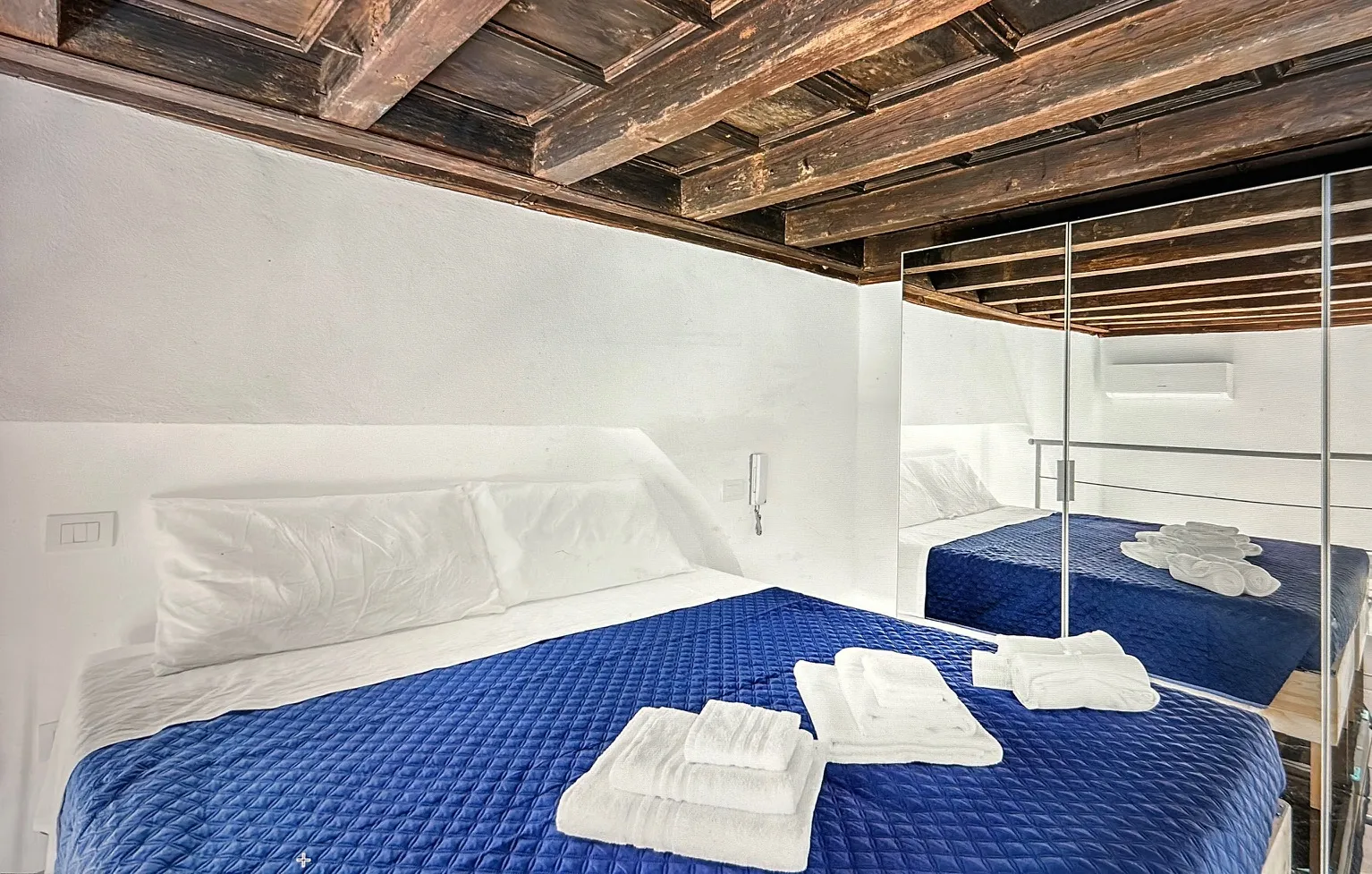 Luxury 2 Bed Duplex Apartment for Sale In Milan Italy
