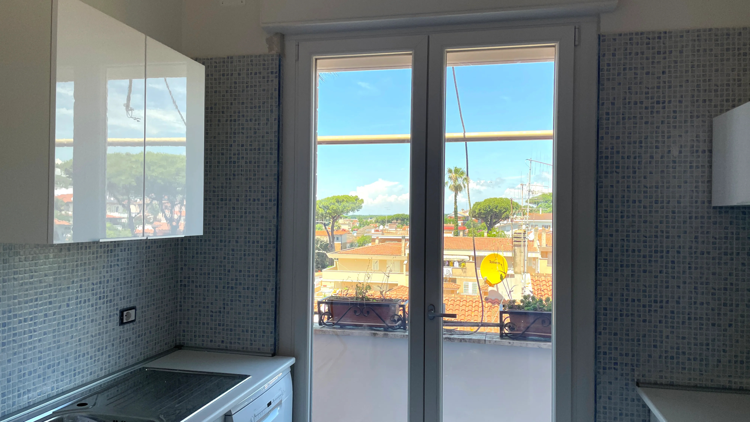 Excellent 2 Bed apartment For Sale In Anzio Italy