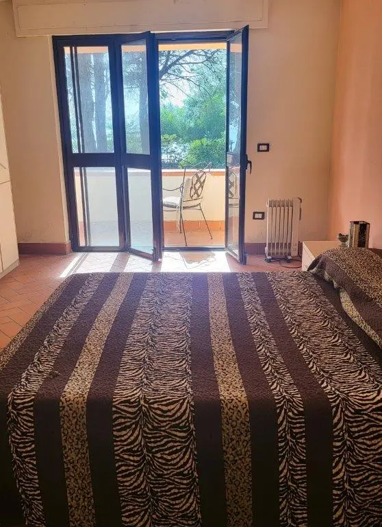 Luxury 5 bed Sea Front Villa for sale in SIMERI CRICHI Calabria Italy