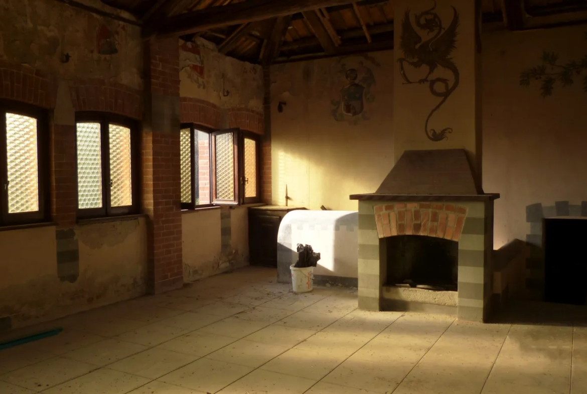 Excellent 12 Bed Villa For Sale in Rivalba Turin Italy
