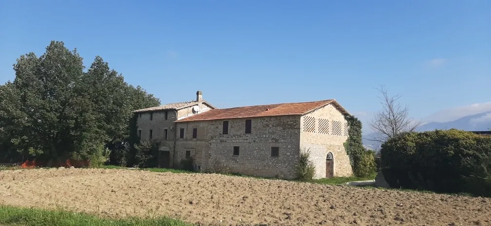 Traditional Italian House for Sale In CASTEL RITALDI Italy