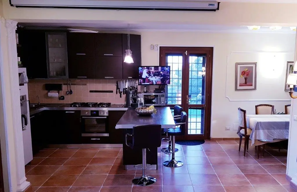 Stunning 4 bed Villa For Sale in National park of Veio Rome Lazio Italy