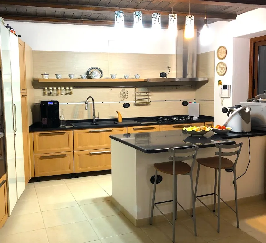 Luxury 8 Bed Villa For Sale in Serdiana Sardinia Italy