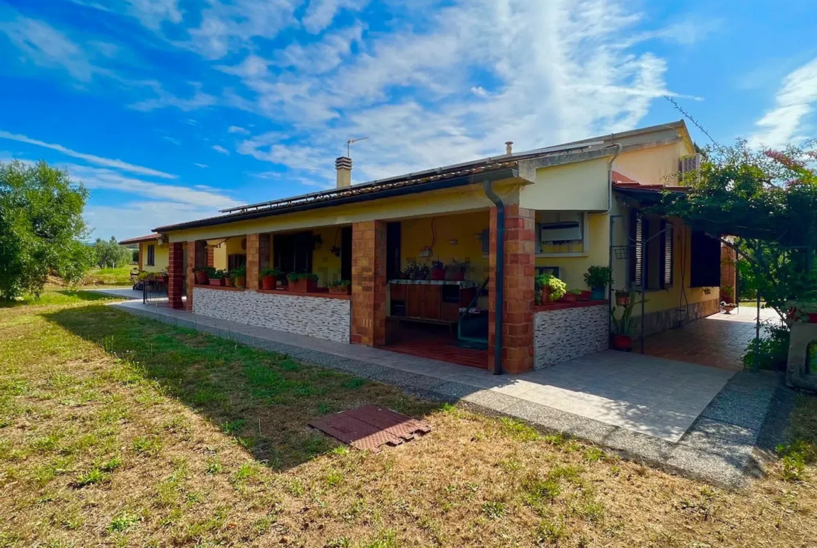 Excellent 3 Bed Villa for Sale In Via Chiusagrande Campiglia marittima Italy