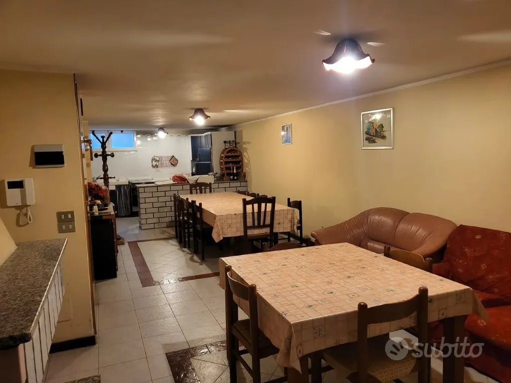 3 Bed Apartment For Renovation Sale In Montescaglioso Italy
