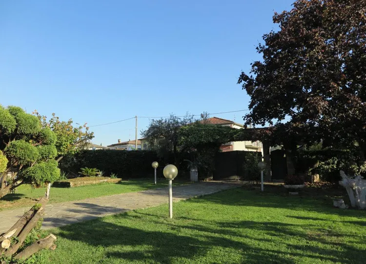 Stunning Villa Split into 2 Apartments For Sale in Monti di Licciana Nardi Tuscany Italy