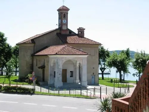 Hotel on Lake Viverone for Sale In Piverone Torino Italy