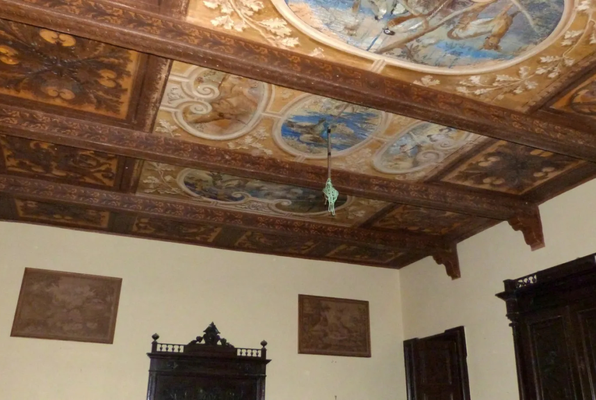 Excellent 12 Bed Villa For Sale in Rivalba Turin Italy