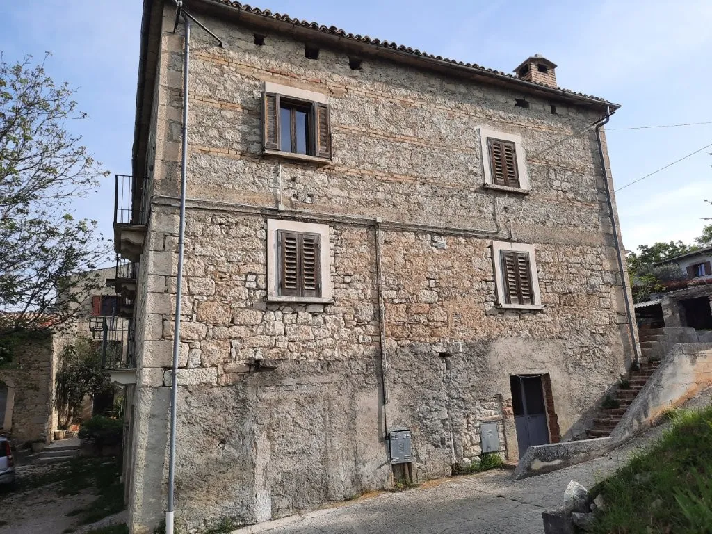 House With 2 Apartments for Sale In Caramanico Terme Abruzzo Italy