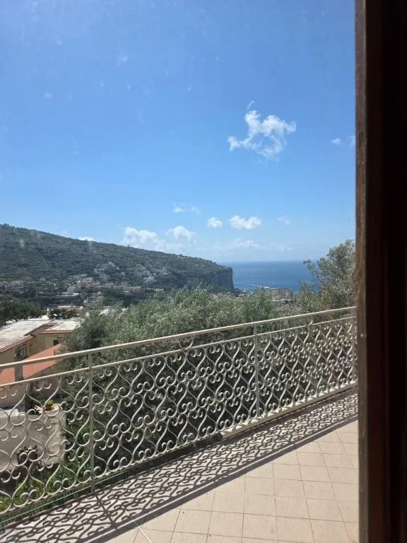 Excellent 3 Bed Apartment for Sale In Vico Equense Sorrento Peninsula Naples Italy