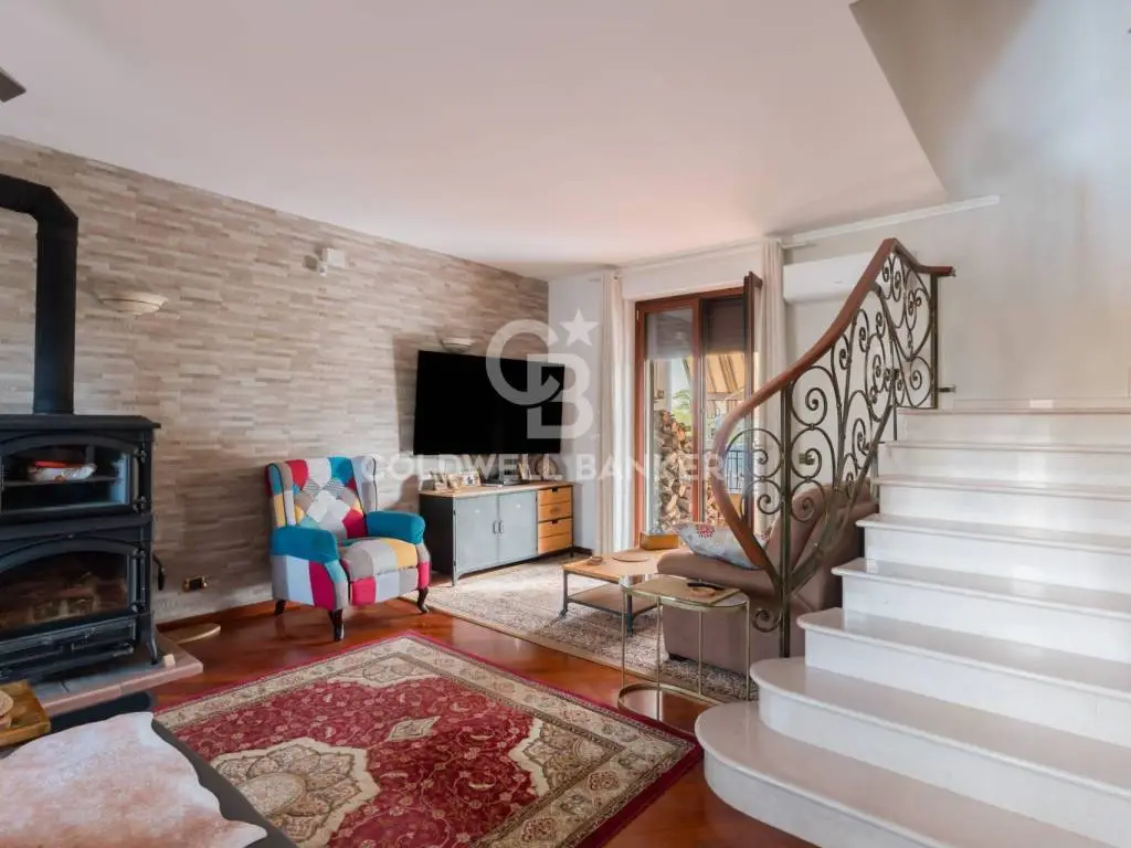 Excellent 3 Bed Terraced House for Sale In MOLA DI BARI Puglia Italy