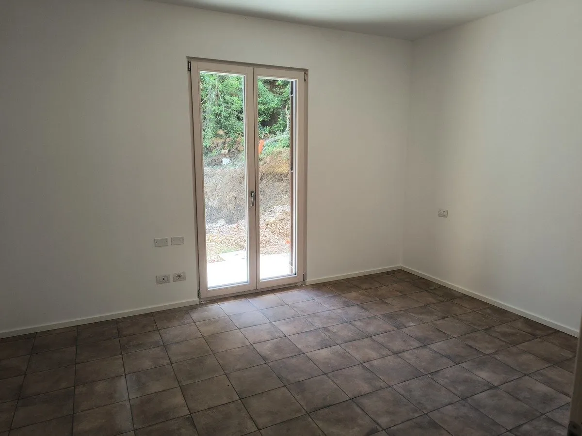 Excellent 3 Bed Country House for Sale In Gualdo Macerata Marche Italy