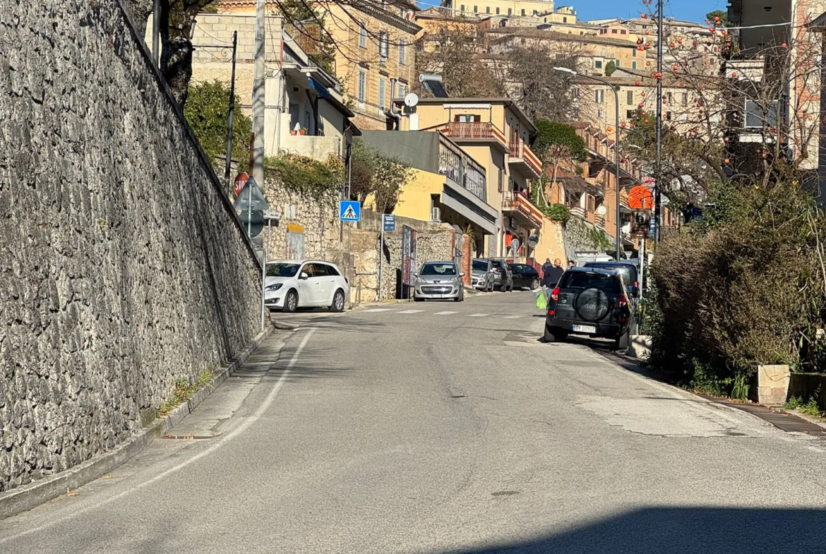 Excellent 3 Bed Apartment for Sale In Veroli Lazio Italy