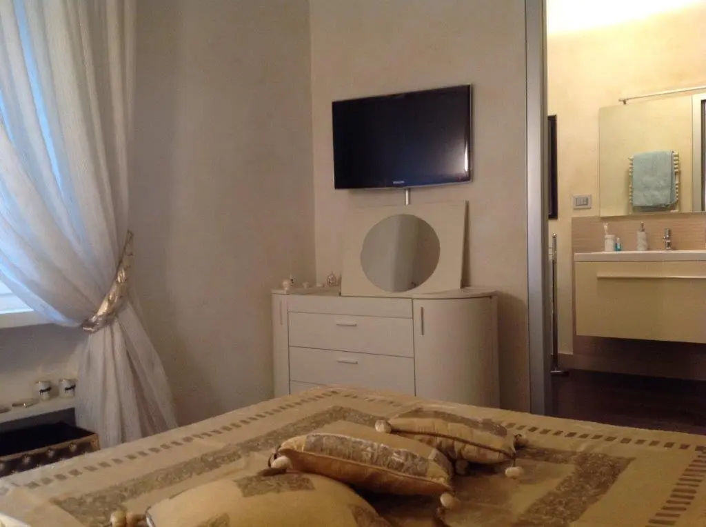 Luxury 5 Bed Villa For Sale in Almese Turin Italy