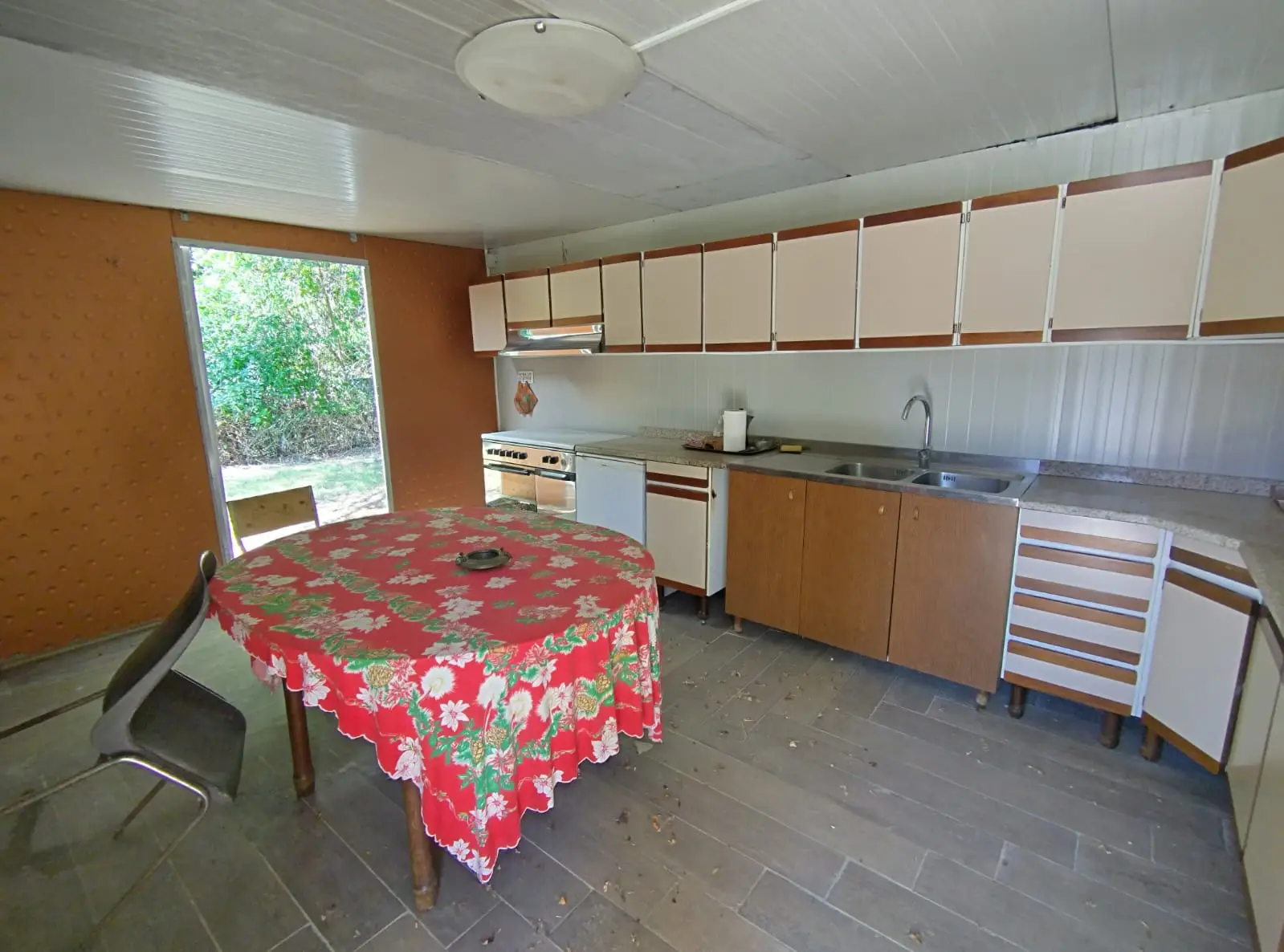 Luxury Estate & Canine Business for Sale In Terranuova Bracciolini Tuscany Italy