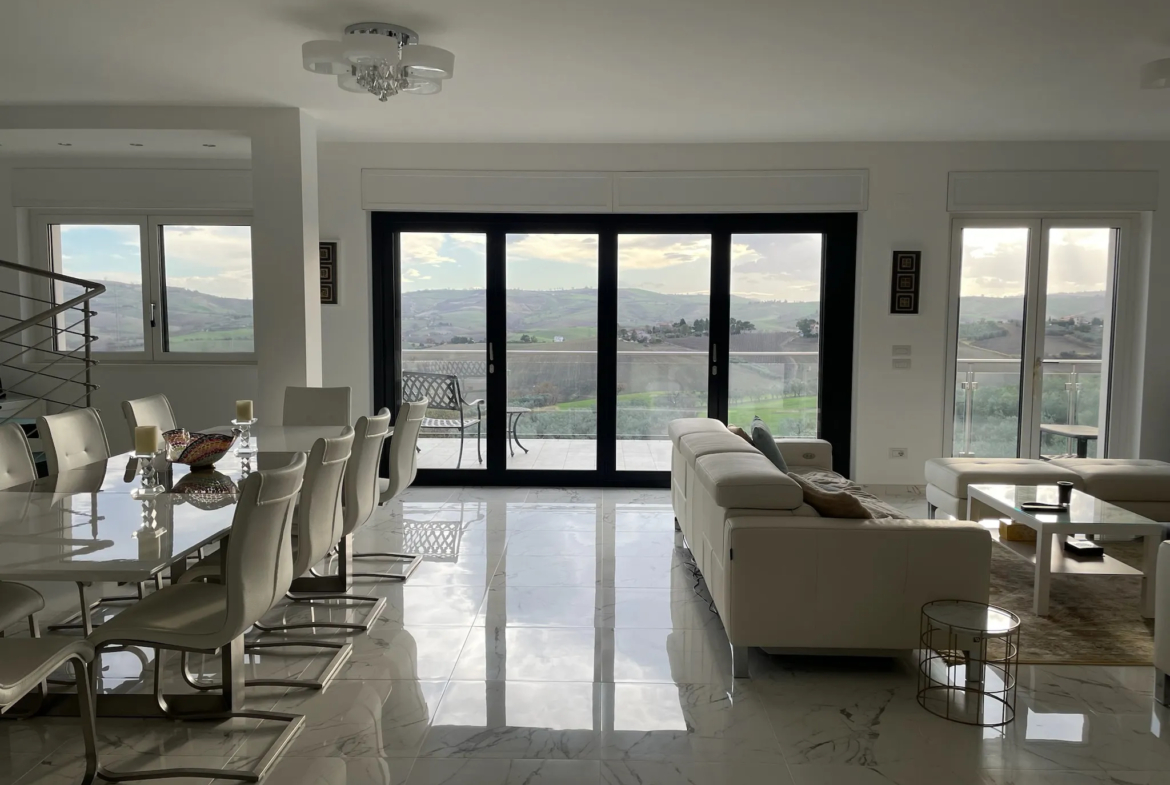Luxury 6 Bed Villa For sale in MONTENERO DI BISACCIA Molise Abruzzo Italy