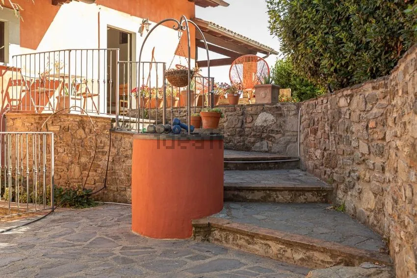 Luxury 7 Bed Villa For Sale In Fivizzano Tuscany Italy