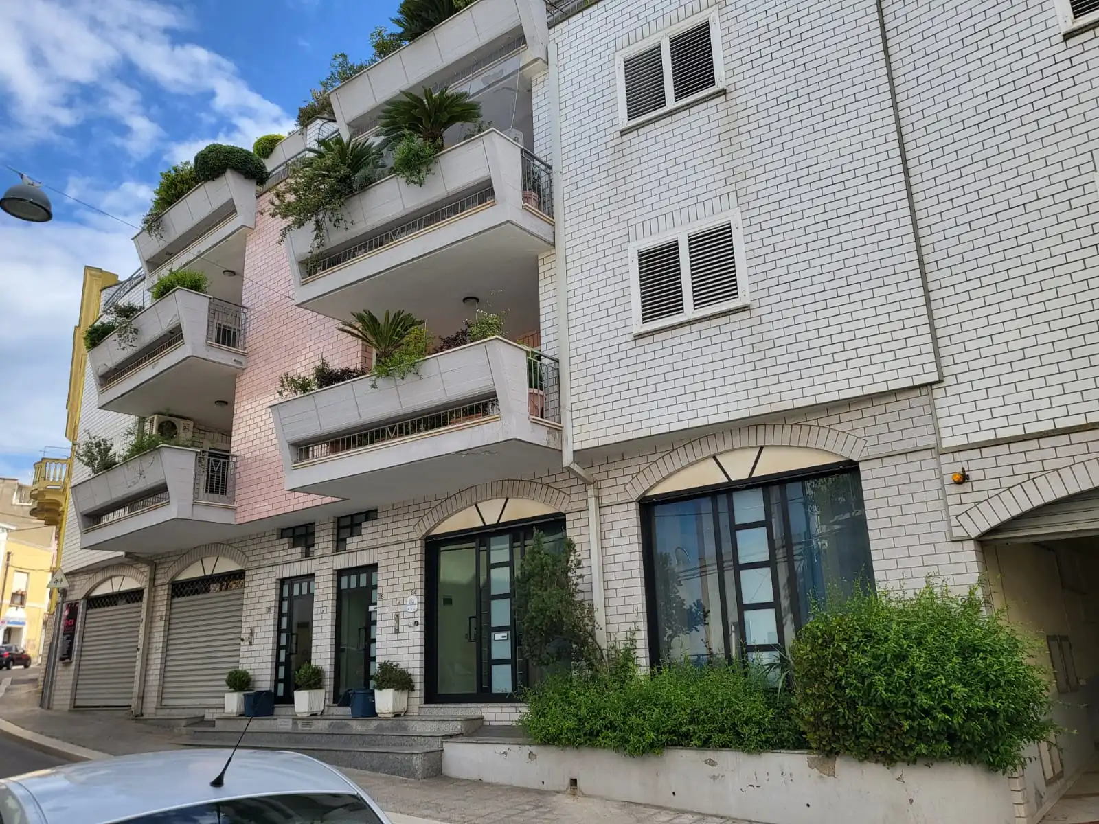 3 Bed Apartment For Renovation Sale In Montescaglioso Italy